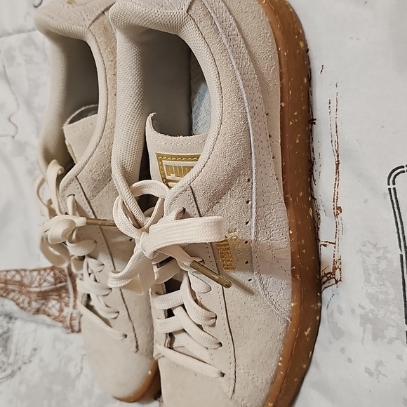 Puma - Picture 2 of 5